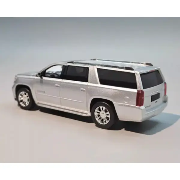 GOC&Auld 1/64 Scale Alloy SUV Model - Image 4