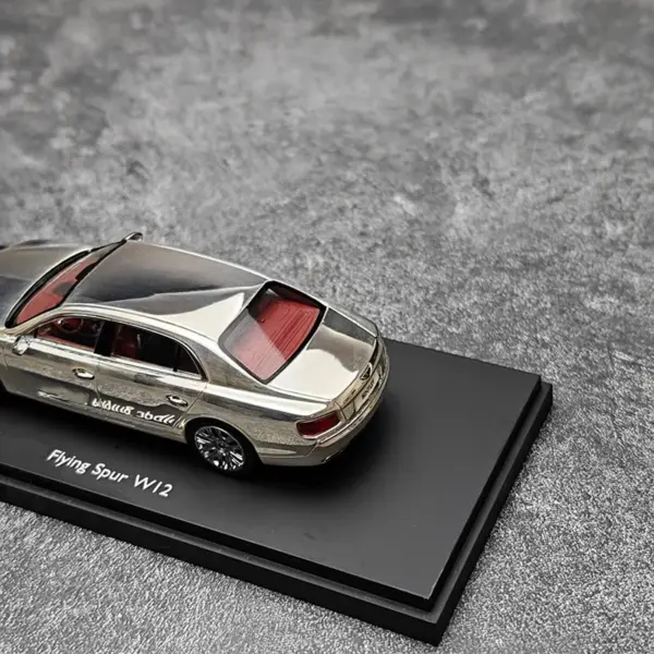 Diecast 1:43 Scale Flying Super W12 Alloy Car Model - Image 2