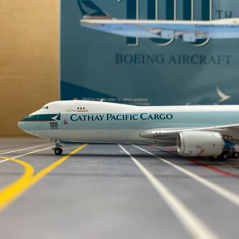 1:400 B747-8F Cathay Pacific Aircraft Model 3 1:400 B747-8F Cathay Pacific Aircraft Model - Image 3