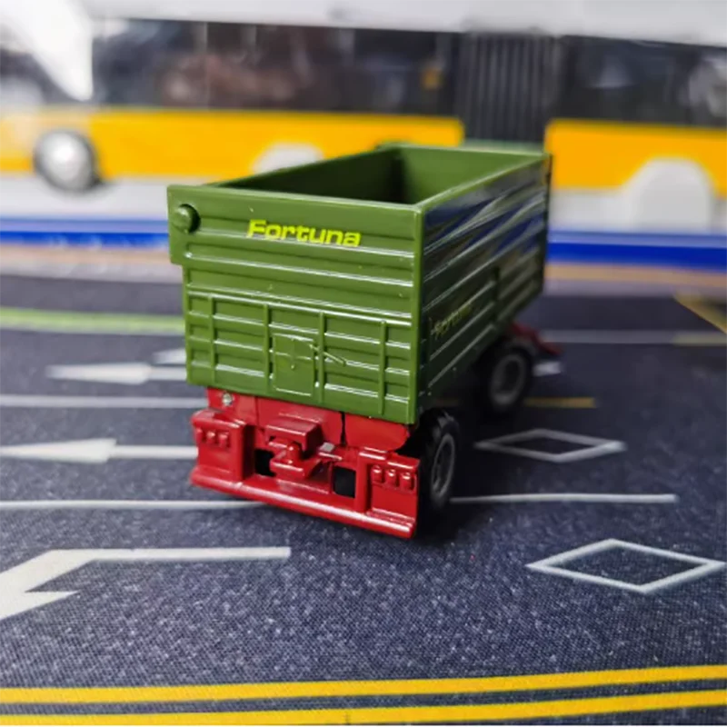 Siku 1077 Diecast Alloy Dump Truck Model 5 Siku 1077 Diecast Alloy Dump Truck Model - Image 5