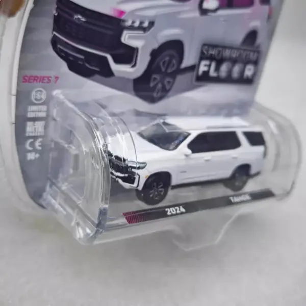 2024 Tahoe Alloy 1:64 Scale Diecast Model Car - Image 3