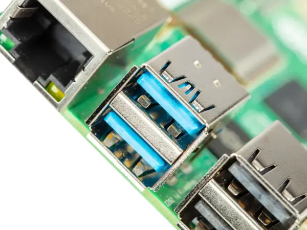 Raspberry Pi 5 8GB Mini PC Kit - Image 3