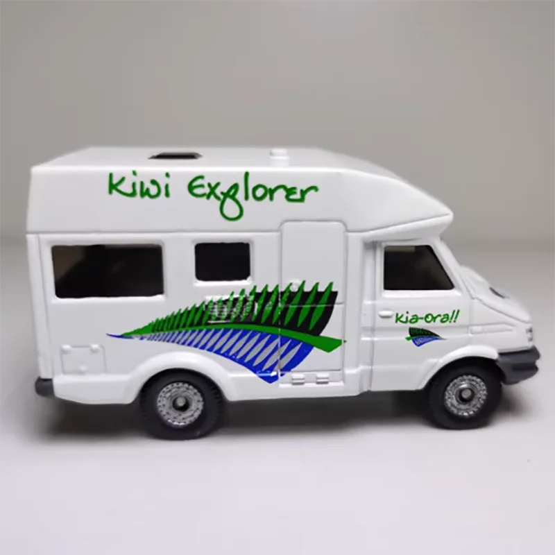 Siku Diecast Alloy Model 1022 Touring RV 8CM 5 Siku Diecast Alloy Model 1022 Touring RV 8CM - Image 5