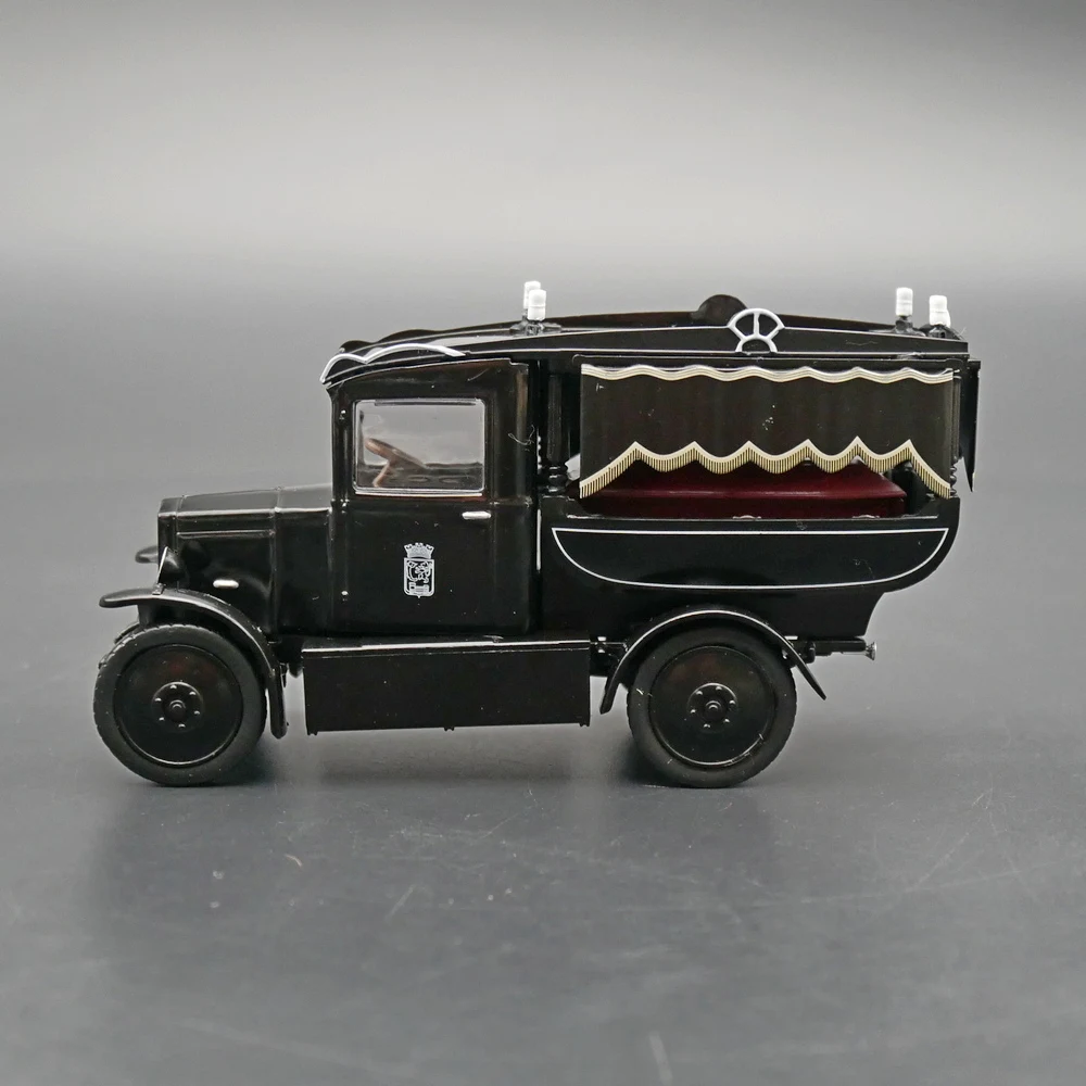 Diecast IXO 1:43 Berliet VTB Coffin Car Model 2 Diecast IXO 1:43 Berliet VTB Coffin Car Model - Image 2