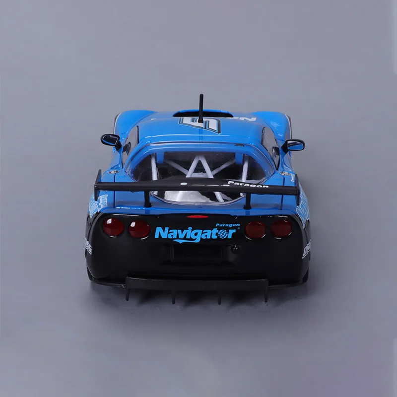 1:24 Chevrolet Corvette C6R Diecast Model 5 1:24 Chevrolet Corvette C6R Diecast Model - Image 5