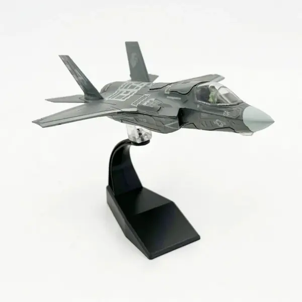1/72 Scale F35B Fighter Aircraft Diecast Model - Image 4