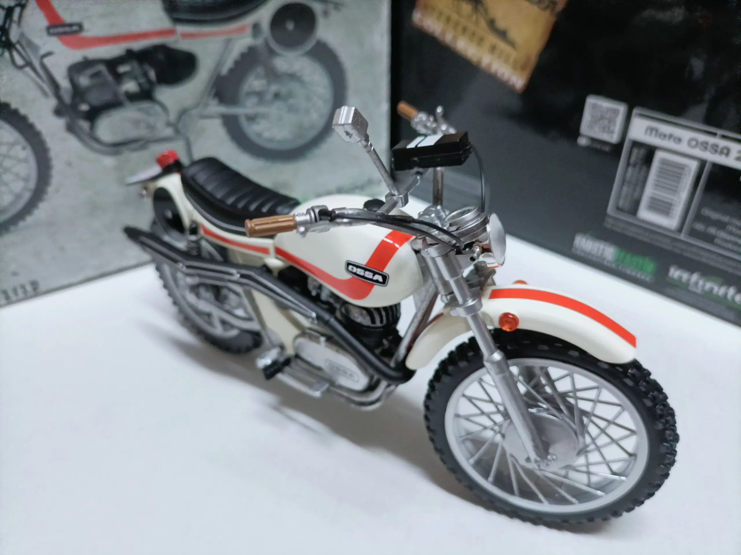 1:12 Scale Moto OSSA 250 A73 Motorcycle Model 9 1:12 Scale Moto OSSA 250 A73 Motorcycle Model - Image 9