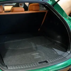 Xiaomi YU7 Jewel Green Titanium Alloy SUV Model 1:18 Scale 800V Medium Large Pure Electric Officially Licensed Collector's Toy 31 Sd8b1537329a94c4b9002f76cbc2cb381z