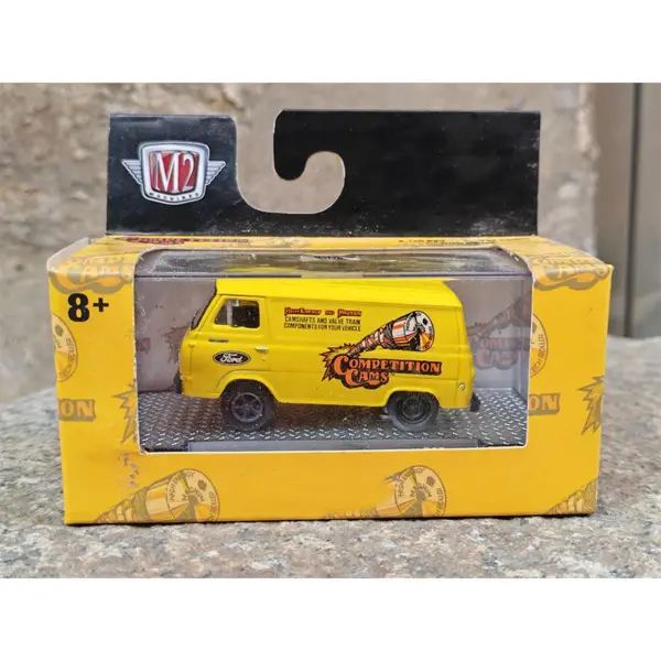 M2 1:64 Willis Beetle Van Diecast Model - Image 8