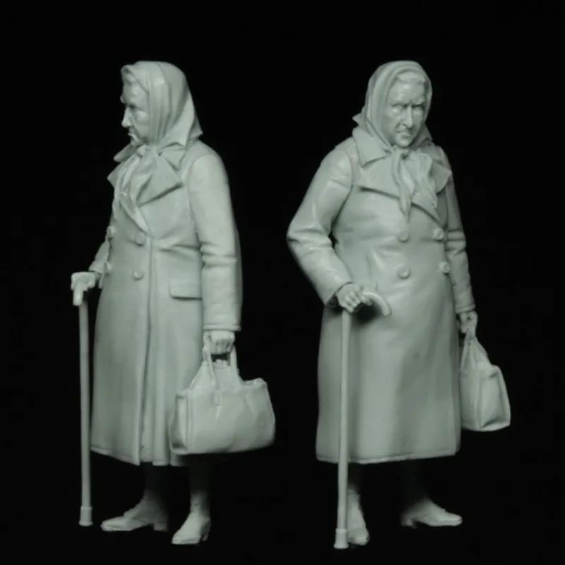 1/35 Scale Resin Elderly Woman Model Kit 3 1/35 Scale Resin Elderly Woman Model Kit - Image 3