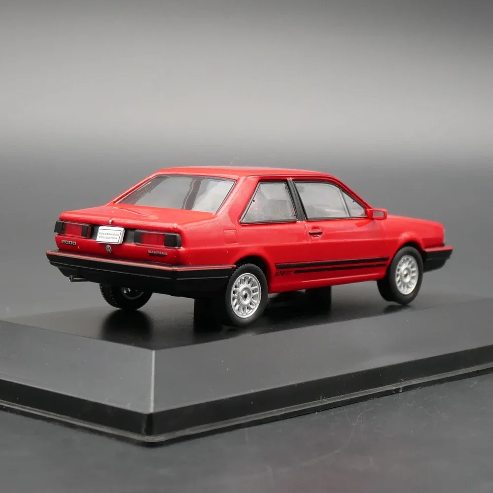 Volkswagen Santana Sport 1990 Diecast Model 1:43 4 Volkswagen Santana Sport 1990 Diecast Model 1:43 - Image 4