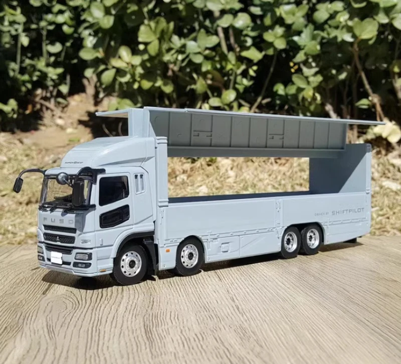 Diecast 1:43 Scale FUSO Container Truck Model 14 Diecast 1:43 Scale FUSO Container Truck Model - Image 14