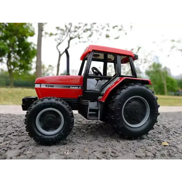 ERSL 1:32 Scale MAXXUM 5240 Diecast Tractor Model - Image 2
