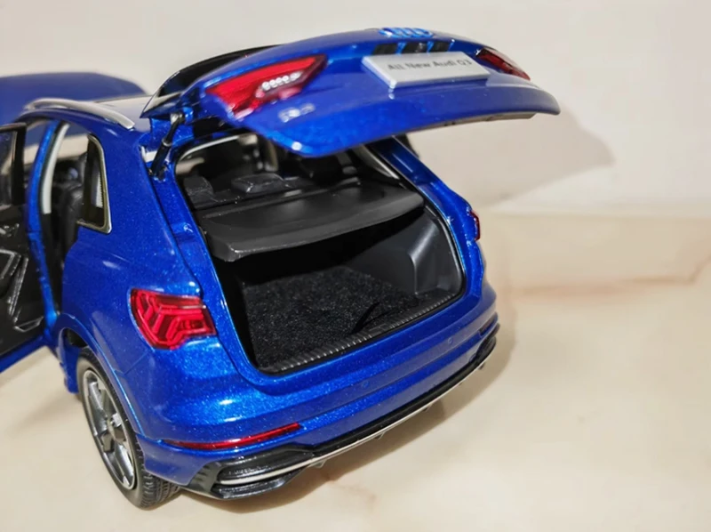 Diecast FAW Q3 SUV 1:18 Model Collection 20 Diecast FAW Q3 SUV 1:18 Model Collection - Image 20