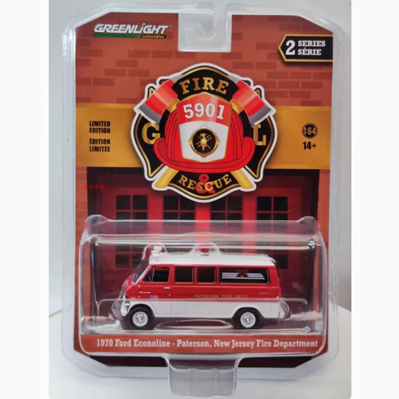 1:64 Scale 1970 Ford Econoline Fire Truck Model 2 1:64 Scale 1970 Ford Econoline Fire Truck Model - Image 2