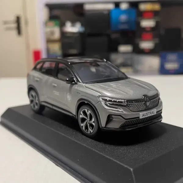 Norev 1:43 Restral E-Tech SUV Model Car - Image 4