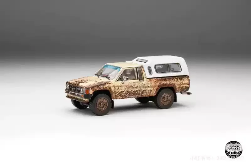 Vintage 1:64 Toyota Hilux SR5 Xtracab Model 7 Vintage 1:64 Toyota Hilux SR5 Xtracab Model - Image 7