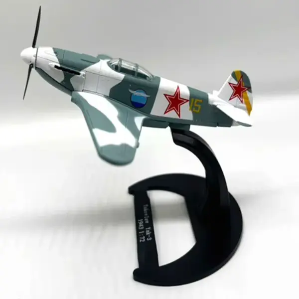 Diecast Yak-3 Fighter Model 1:72 Scale Collectible - Image 3