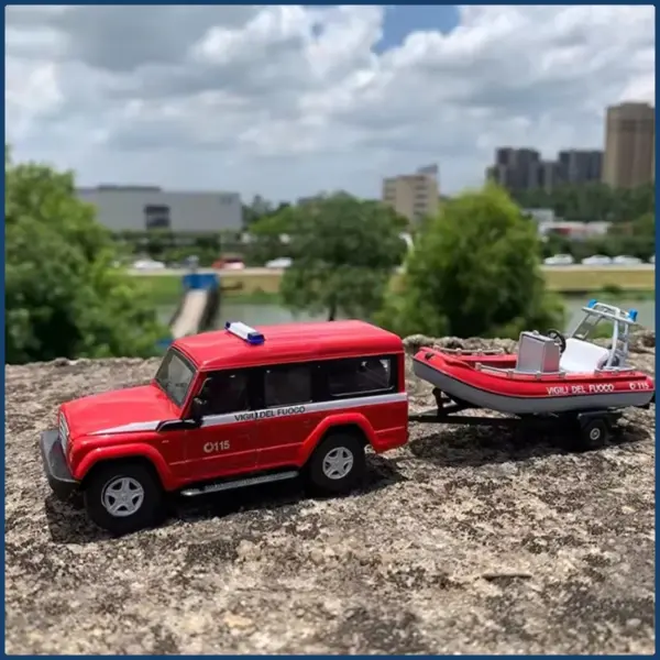1/43 Off-Road Vehicle Tug Collectible Model - Image 4