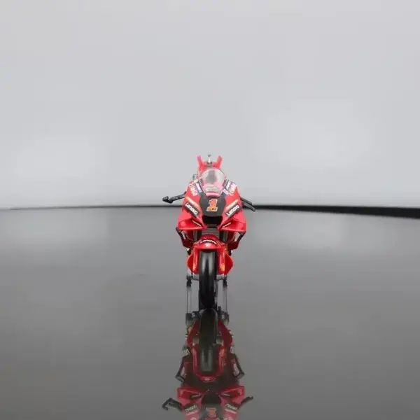Maisto 1:18 Red Bull KTM Moto GP Miniature Model - Image 18