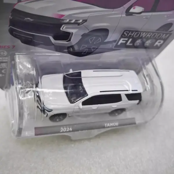 2024 Tahoe Alloy 1:64 Scale Diecast Model Car - Image 4