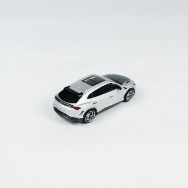 Diecast Alloy URUS 1:64 Scale Collectible Model - Image 6