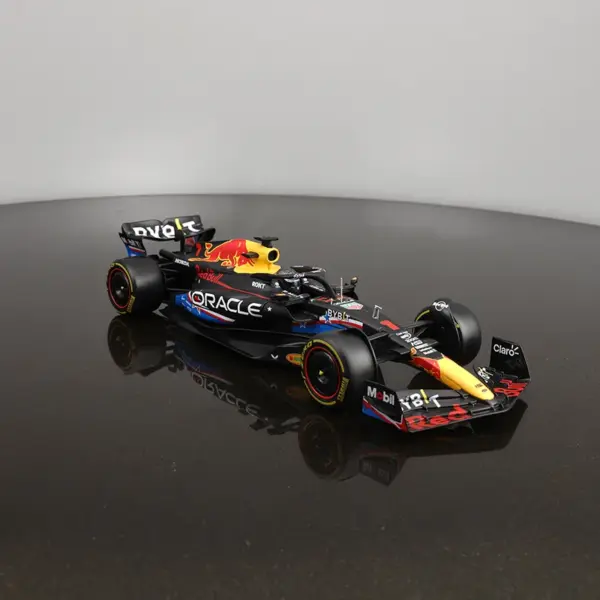 Bburago 1:43 Red Bull RB19 Austin GP Diecast Model - Image 3