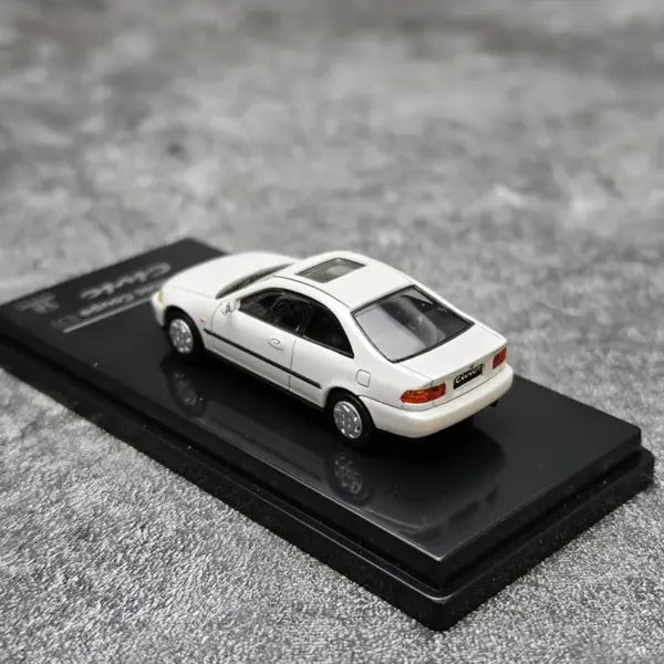 1:64 Scale Civic Coupe EJ1 1995 Diecast Model - Image 3
