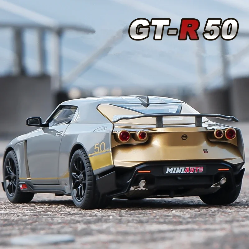 1:24 Alloy Niaasn GTR Sports Car Model 3 1:24 Alloy Niaasn GTR Sports Car Model - Image 3
