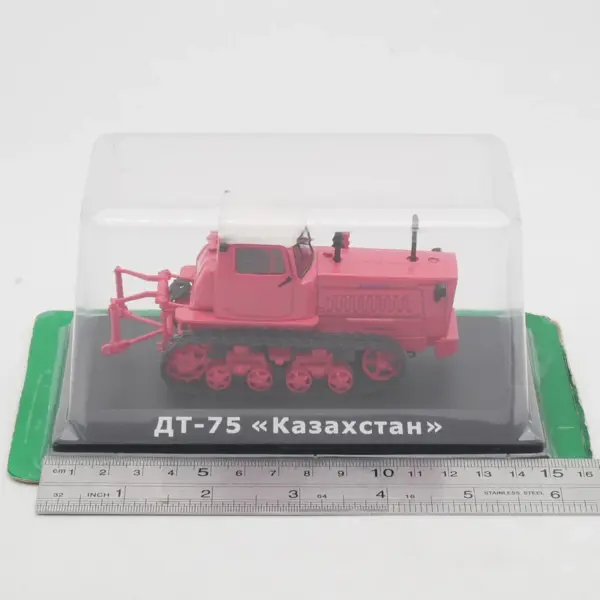 1:43 Scale Soviet Crawler Tractor Model Collectible - Image 6