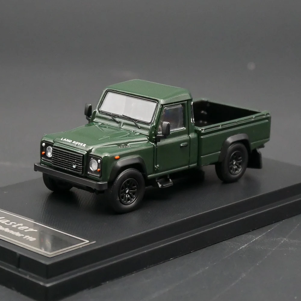 Diecast Master 1/64 Scale Land Rover Defenders 7 Diecast Master 1/64 Scale Land Rover Defenders - Image 7
