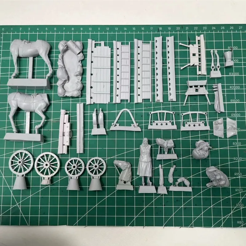 1/35 WW II Russian Refugees Resin Figure Kit 3 1/35 WW II Russian Refugees Resin Figure Kit - Image 3