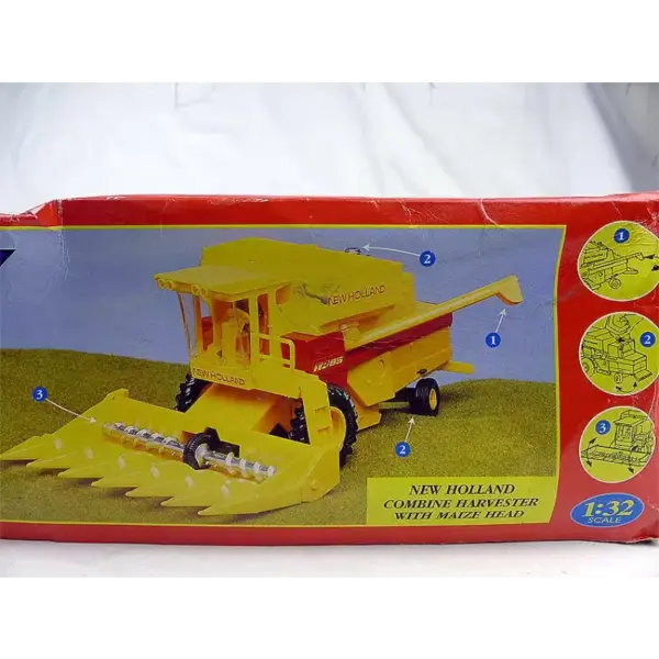 New Holland 1:32 Scale Diecast Combine Harvester - Image 6