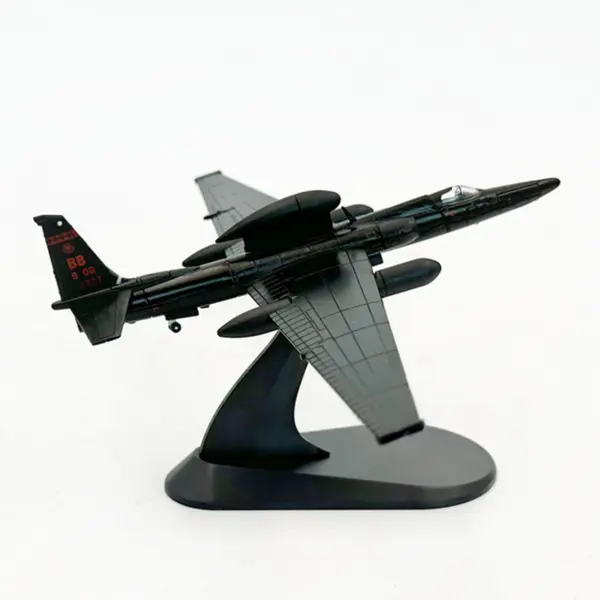 144 Scale U-2R Reconnaissance Aircraft Model - Image 2