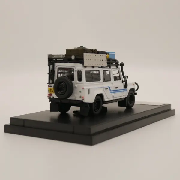 1/64 Scale Diecast Miniature Vehicle Set - Image 4