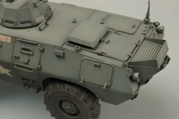1/35 Scale US M706 Commando Armored Car Model Kit - Image 12