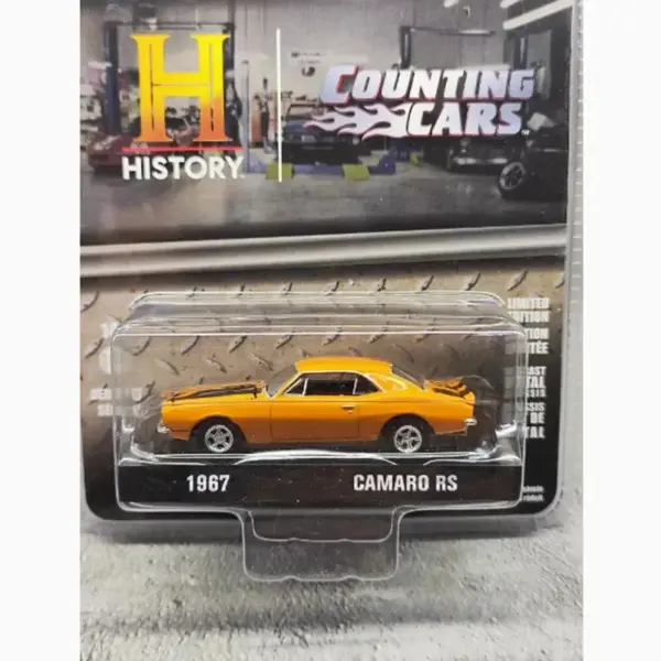 Greenlight 1:64 1967 Camaro RS Diecast Model - Image 4