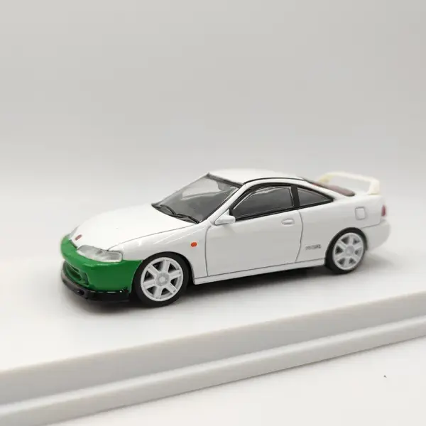 Diecast Honda Integra Type R DC2 Model 1:64 - Image 4
