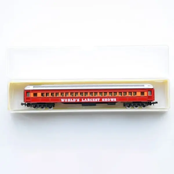 Red Six-Axle N Scale Bus Model for Collection - Image 4