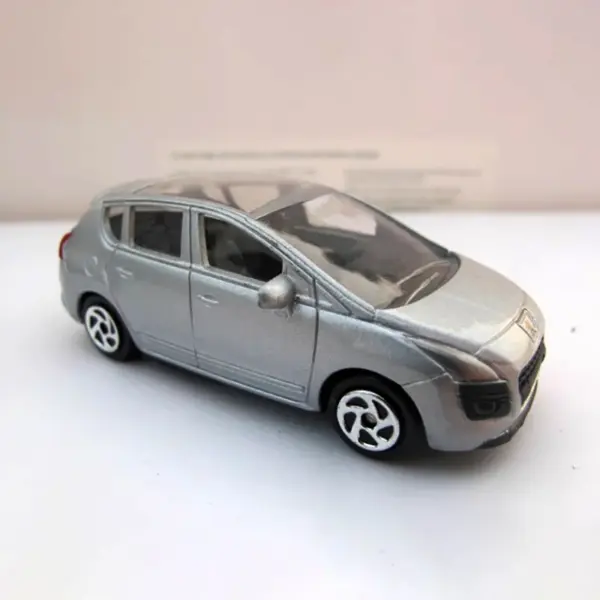 1/64 Scale 3008 Alloy Simulation Car Model - Image 3