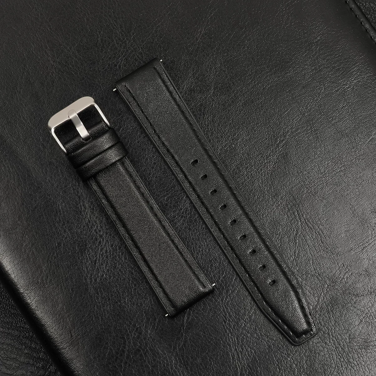 Silicone Leather Strap for Huawei Watch GT4 5Pro 9 Silicone Leather Strap for Huawei Watch GT4 5Pro - Image 9