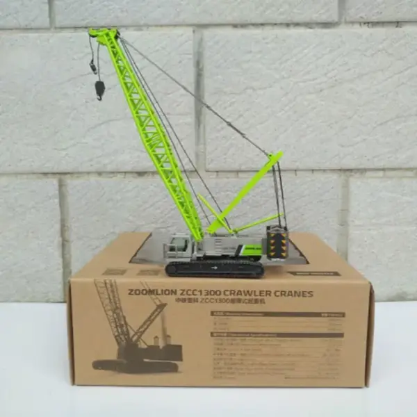 1:120 Scale ZOOMLION ZCC1300 Crawler Crane Model - Image 7