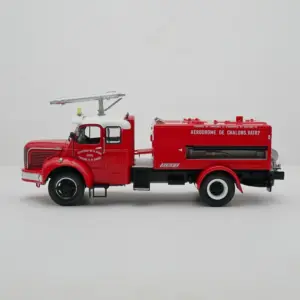 Diecast Model Red Aerodrome Truck 1:43 Scale 7 Sefb060f79720410e997bf446a9a73d87E
