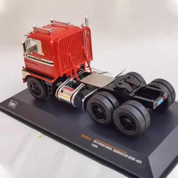 1:43 Scale Harvester DCOF-405 Alloy Model - Image 3