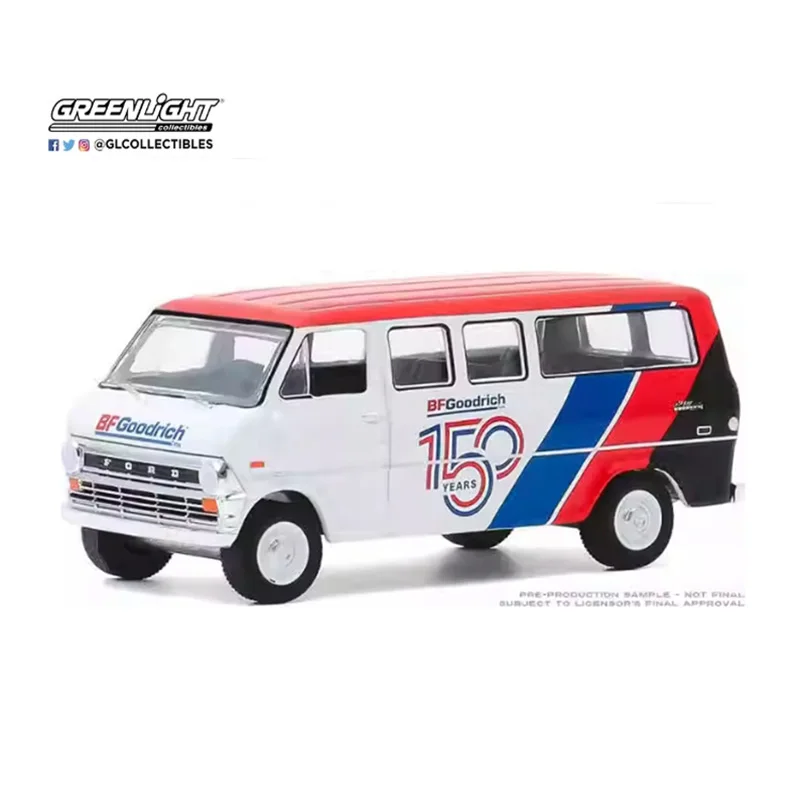 1971 Ford Club Wagon Van 1:64 Diecast Model 2 1971 Ford Club Wagon Van 1:64 Diecast Model - Image 2