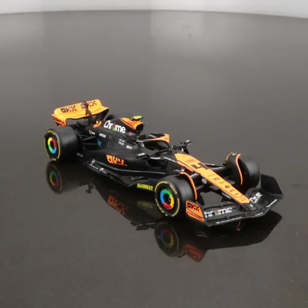 2024 Bburago F1 Red Bull RB19 Las Vegas Model - Image 7