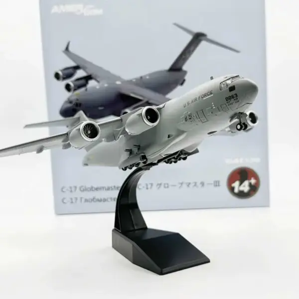1:200 Scale U.S. Army C-17 Alloy Model - Image 8