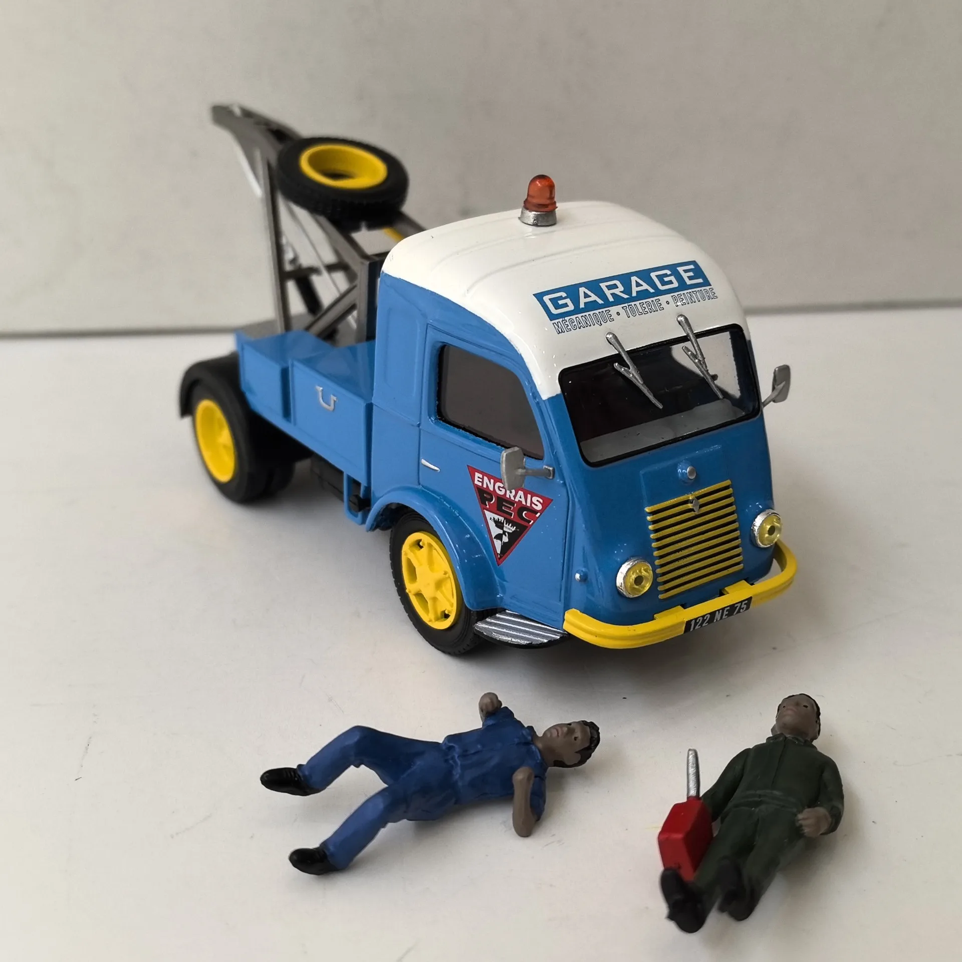 Diecast Renault Galion 1:43 Alloy Model 4 Diecast Renault Galion 1:43 Alloy Model - Image 4