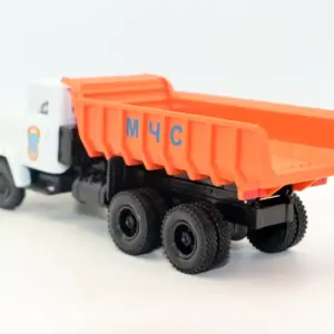 Autogrand 1:43 KrAZ 6510 Diecast Truck Model 10 Sf2feee74106b4fa489396a65e456596eU