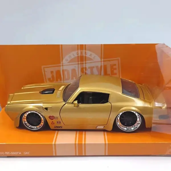 1972 Pontiac Firebird 1:24 Scale Diecast Model - Image 2